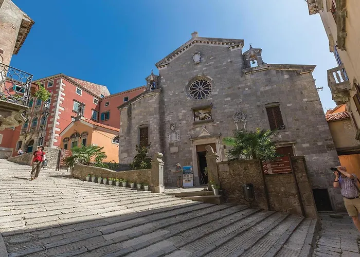 Stunning In Kapelica With Wifi Raša